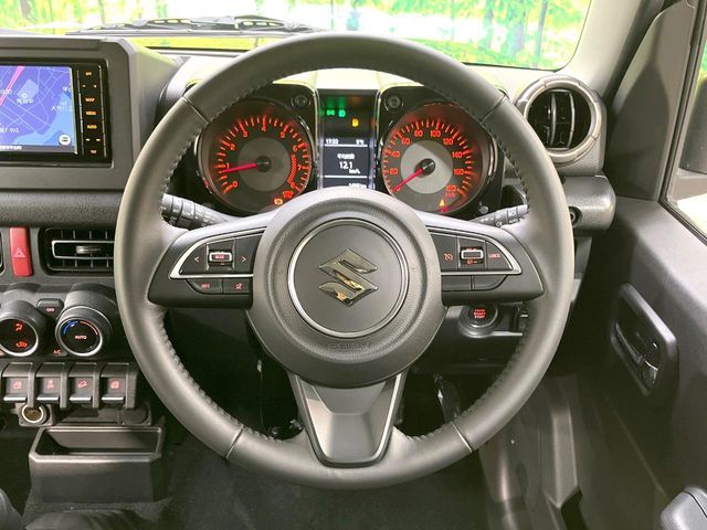 SUZUKI JIMNY NOMADE 2025 Image 31