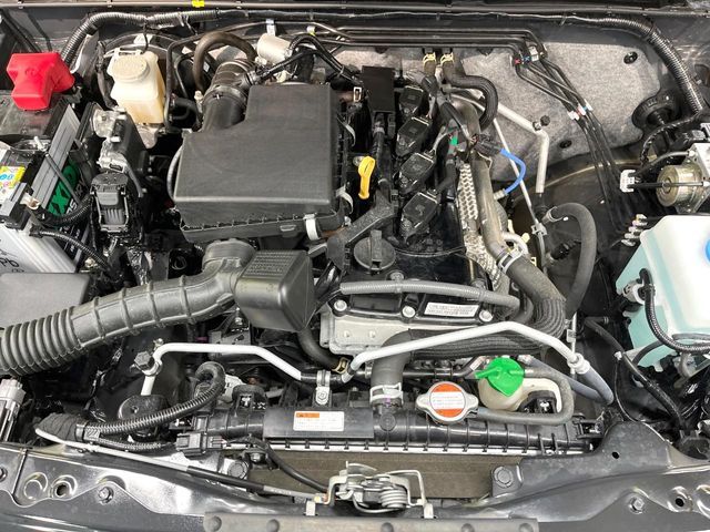 SUZUKI JIMNY NOMADE 2025 Image 31