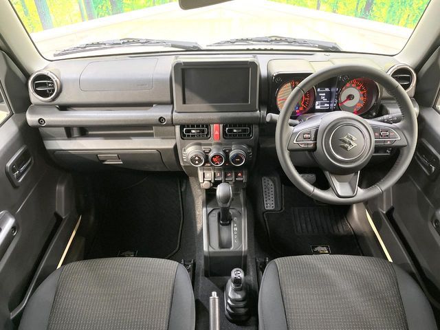 SUZUKI JIMNY NOMADE 2025 Image 31