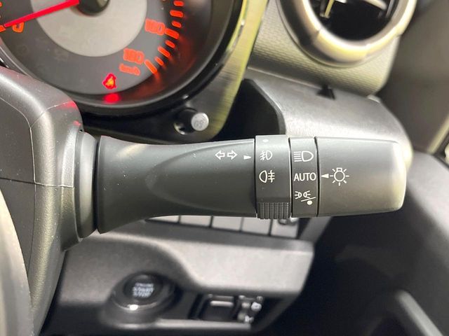 SUZUKI JIMNY NOMADE 2025 Image 31