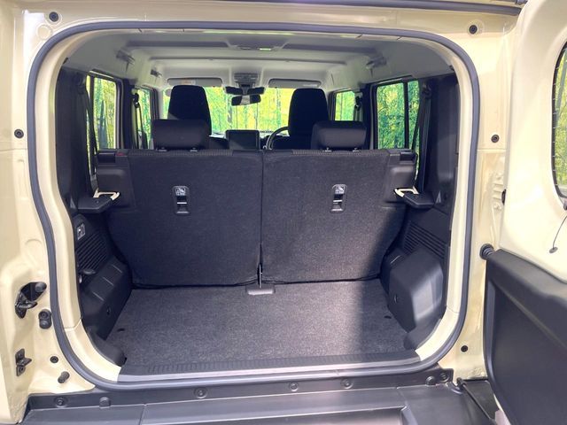 SUZUKI JIMNY NOMADE 2025 Image 31