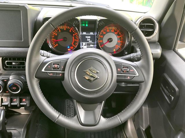 SUZUKI JIMNY NOMADE 2025 Image 31