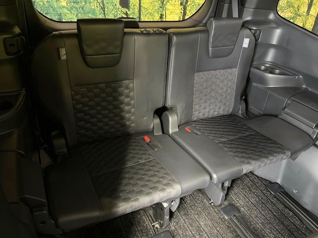 TOYOTA VOXY 2022 Image 31