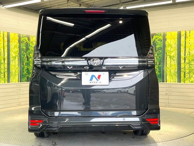 TOYOTA VOXY 2022 Image 31