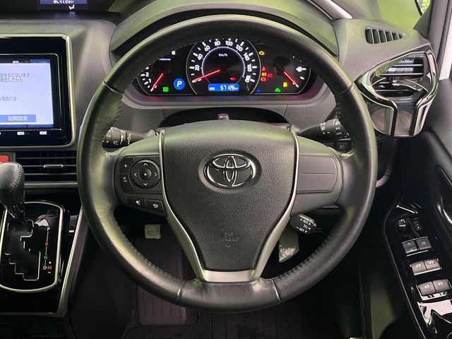 TOYOTA VOXY 2019 Image 31