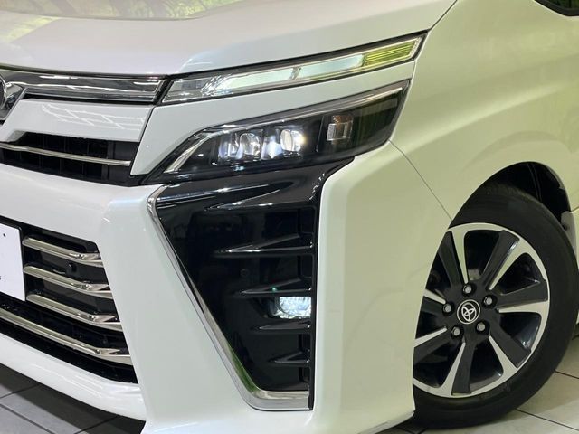 TOYOTA VOXY 2019 Image 31