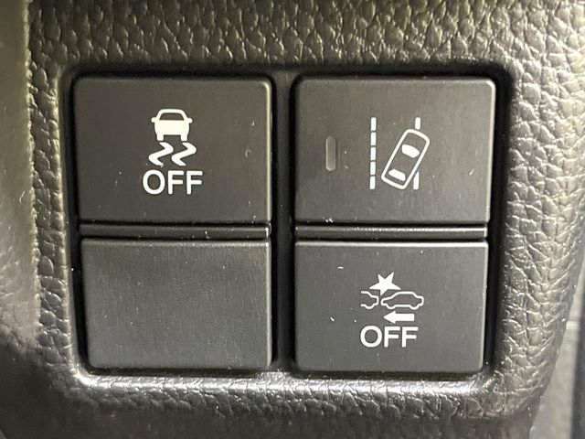 HONDA N BOX CUSTOM 2018 Image 31