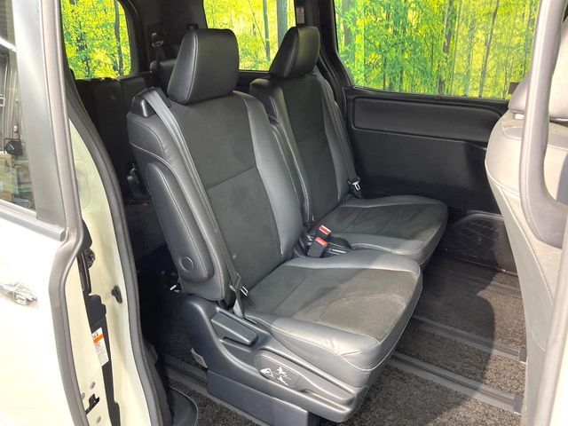 TOYOTA NOAH 2019 Image 31