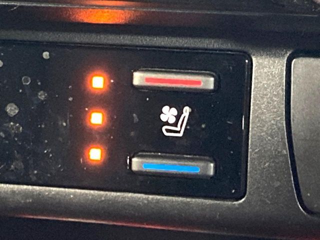 TOYOTA RAV4 4WD 2023 Image 31