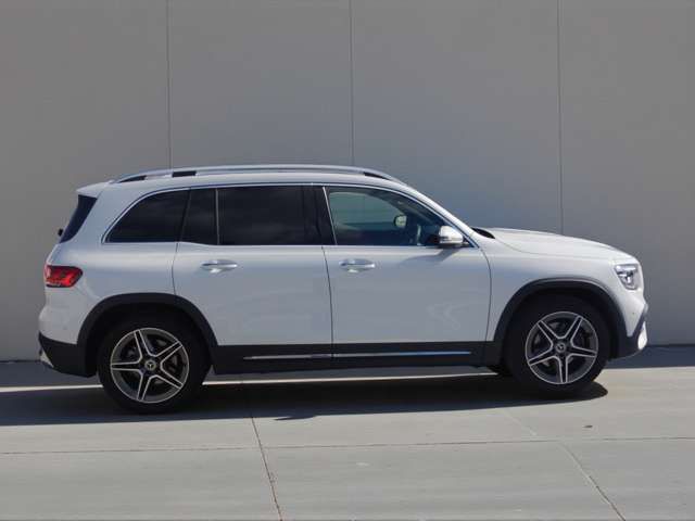 MERCEDES BENZ GLB 2022 Image 31