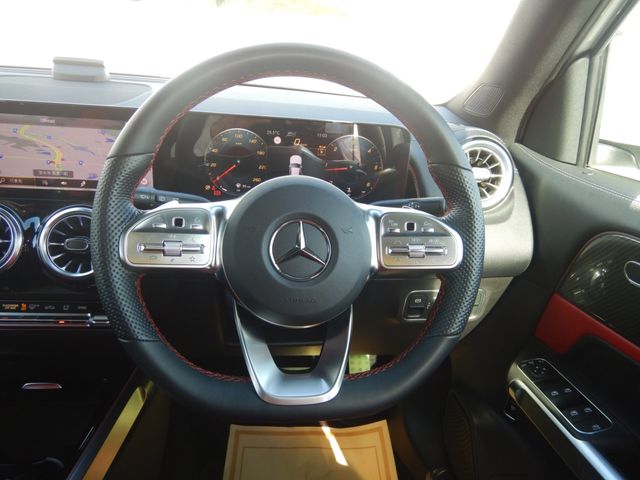 MERCEDES BENZ GLB 2022 Image 31