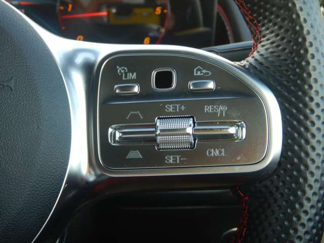 MERCEDES BENZ GLB 2022 Image 31