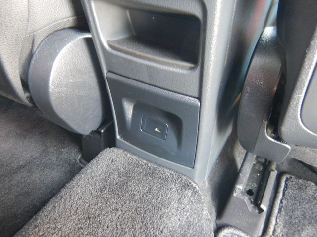 MERCEDES BENZ GLB 2022 Image 31