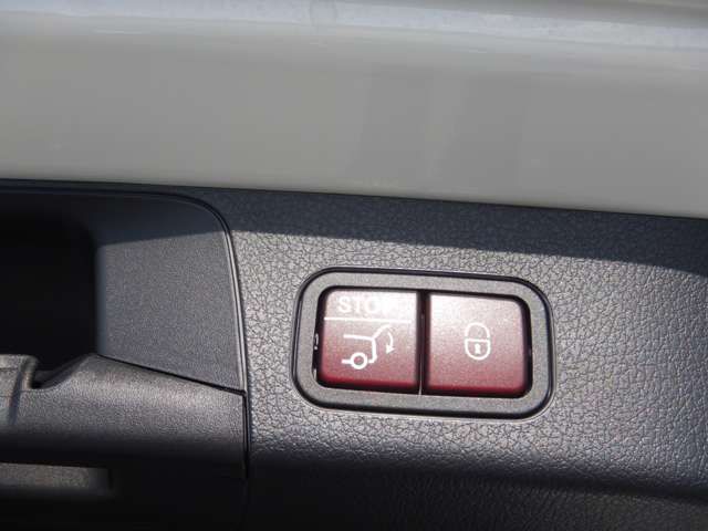 MERCEDES BENZ GLB 2022 Image 31