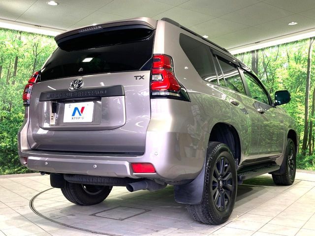 TOYOTA LANDCRUISER PRADO 2023 Image 31