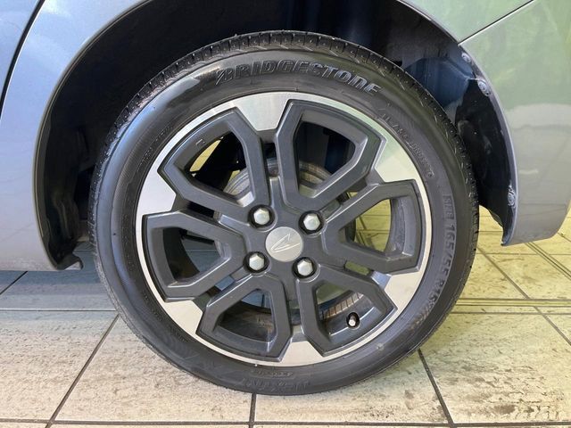 DAIHATSU WAKE 2017 Image 31