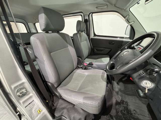 TOYOTA LITEACE VAN 4WD 2015 Image 31