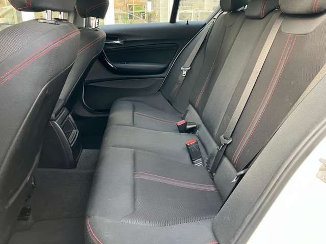 BMW 1SERIES 2017 Image 31