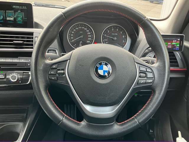 BMW 1SERIES 2017 Image 31