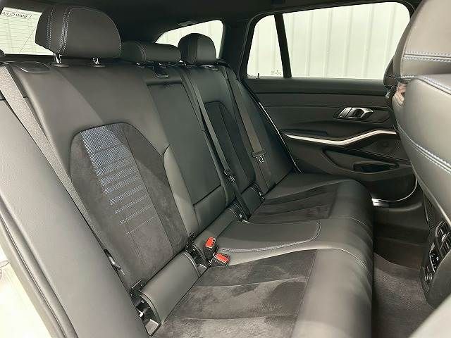 BMW 3SERIES TOURING 2019 Image 31