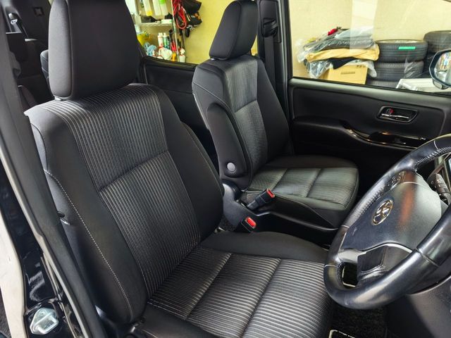 TOYOTA VOXY 4WD 2020 Image 31