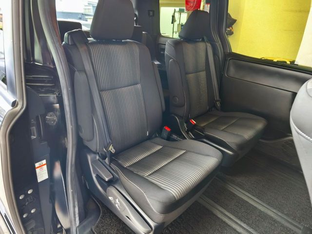 TOYOTA VOXY 4WD 2020 Image 31