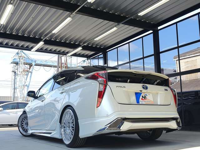 TOYOTA PRIUS 2018 Image 31