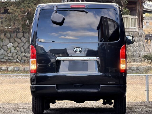 TOYOTA HIACE VAN 2WD 2015 Image 31