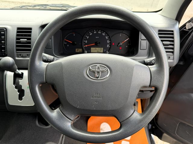 TOYOTA HIACE VAN 2WD 2015 Image 31