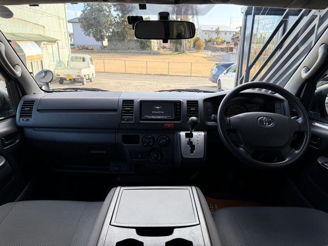 TOYOTA HIACE VAN 2WD 2015 Image 31