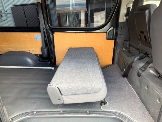 TOYOTA HIACE VAN 2WD 2015 Image 31