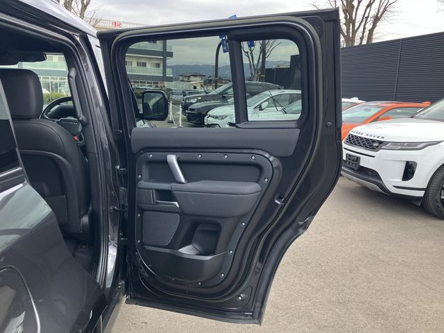 ROVER DEFENDER 2023 Image 31