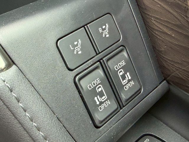 TOYOTA ALPHARD HYBRID 4WD 2023 Image 31