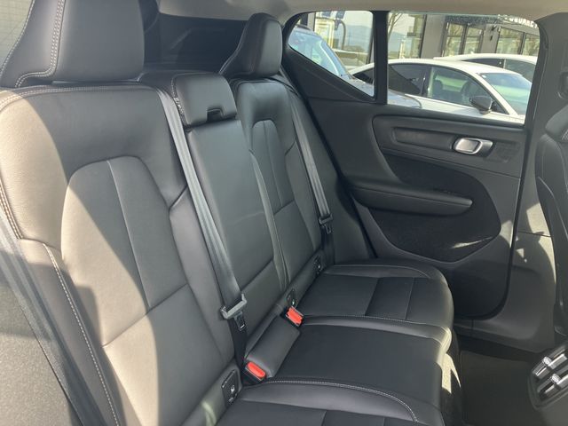 VOLVO XC40 2024 Image 31