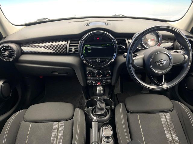 BMW MINI COOPER SD 5 2017 Image 31