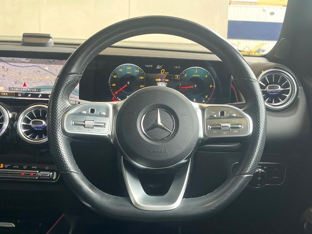 MERCEDES BENZ GLB 2021 Image 31