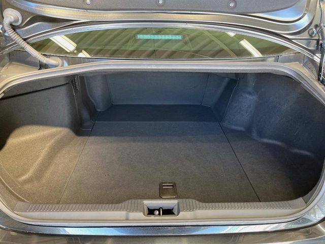 TOYOTA CROWN SEDAN HYBRID 2022 Image 31