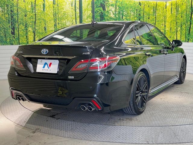 TOYOTA CROWN SEDAN HYBRID 2022 Image 31