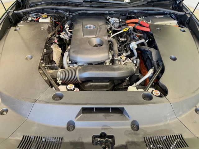 TOYOTA CROWN SEDAN HYBRID 2022 Image 31