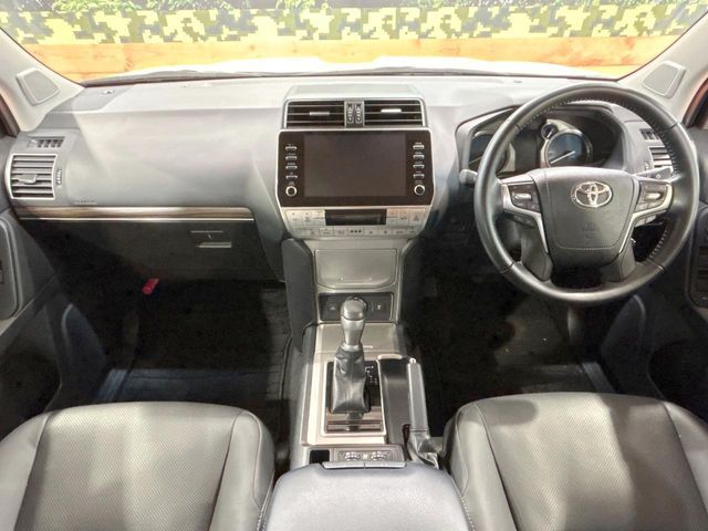 TOYOTA LANDCRUISER PRADO 2023 Image 31