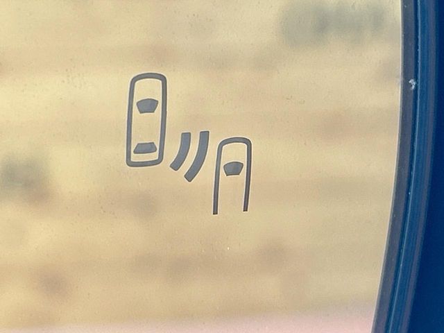 TOYOTA LANDCRUISER PRADO 2023 Image 31