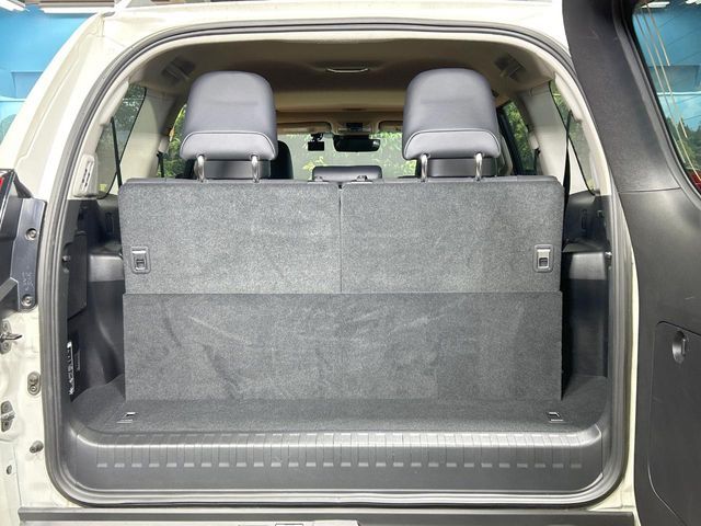 TOYOTA LANDCRUISER PRADO 2023 Image 31