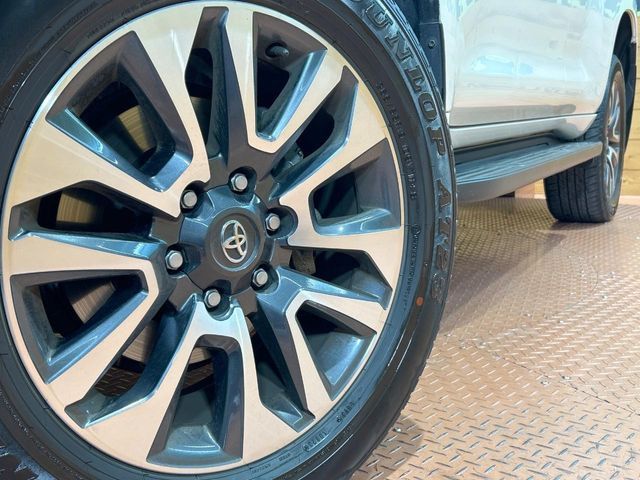 TOYOTA LANDCRUISER PRADO 2023 Image 31