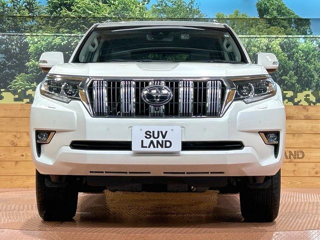 TOYOTA LANDCRUISER PRADO 2023 Image 31