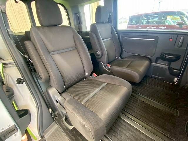 HONDA STEPWAGON E:HEV SPAD 2020 Image 31