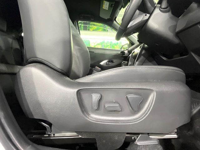 TOYOTA YARIS CROSS HYBRID 2023 Image 31