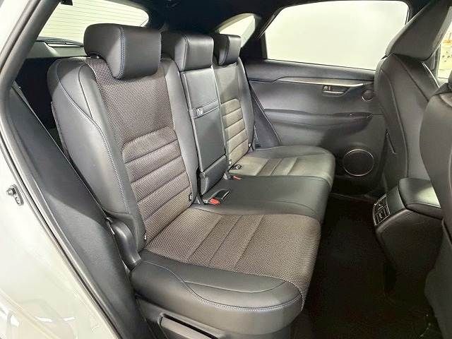 TOYOTA LEXUS NX300 2021 Image 31