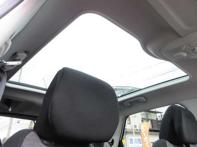 CITROEN C4 PICASSO 2018 Image 31