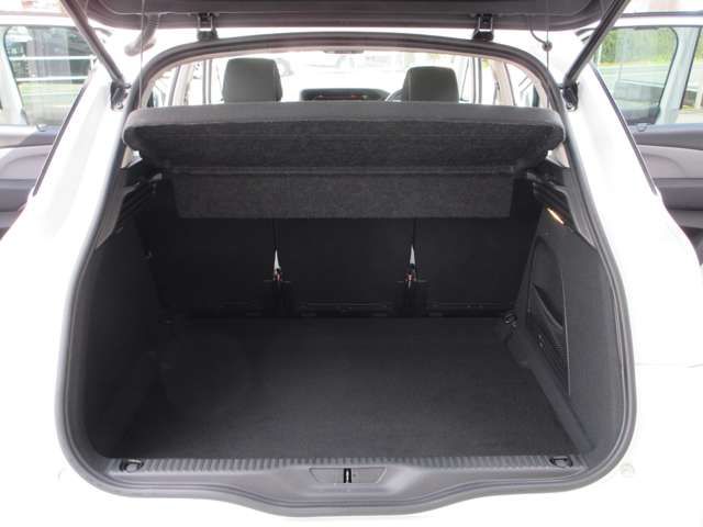 CITROEN C4 PICASSO 2018 Image 31