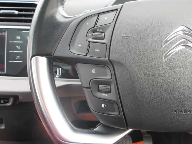 CITROEN C4 PICASSO 2018 Image 31